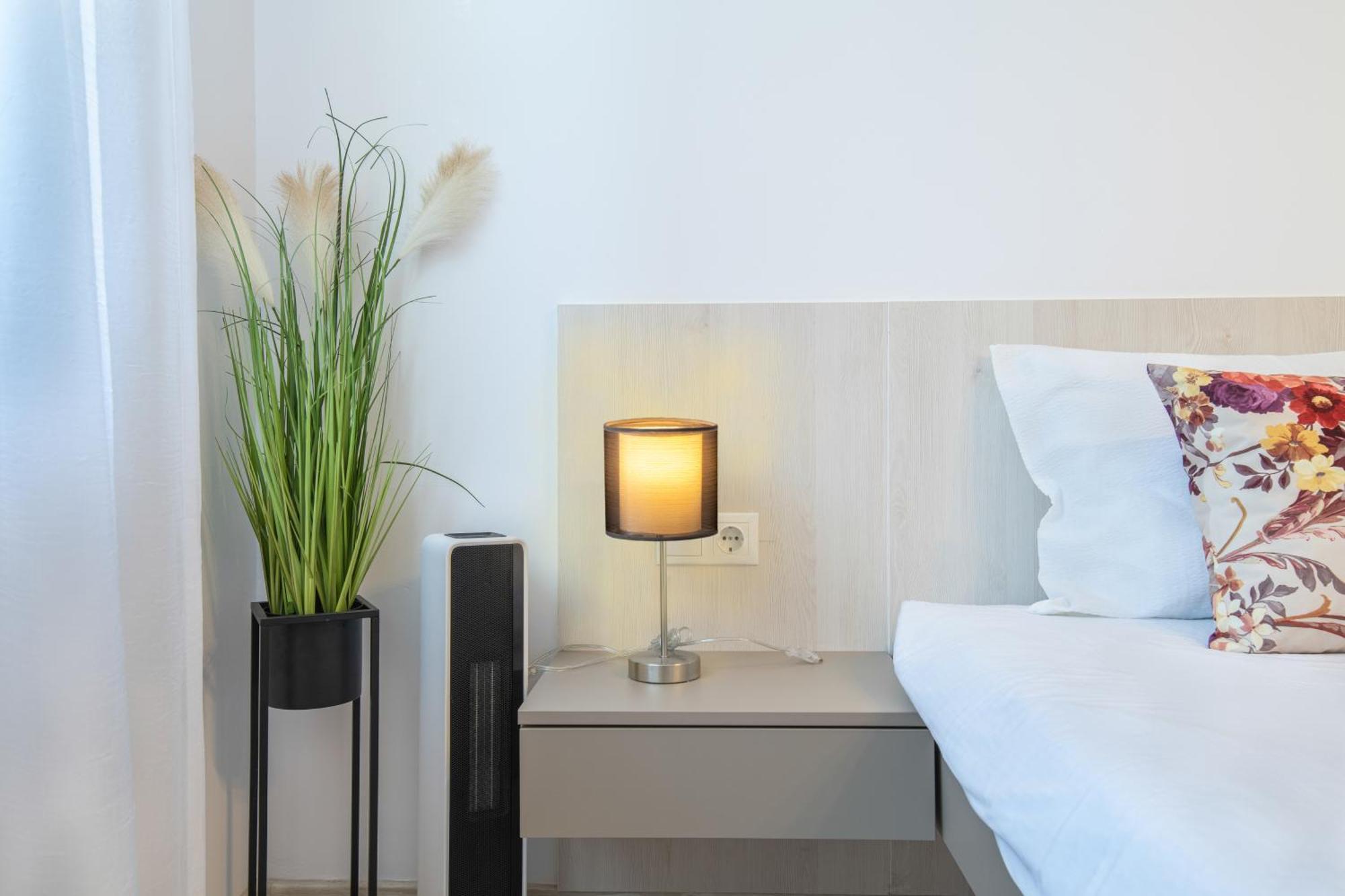 Springhome - Cozy Apartment With Balcony & Parking Braşov Eksteriør bilde